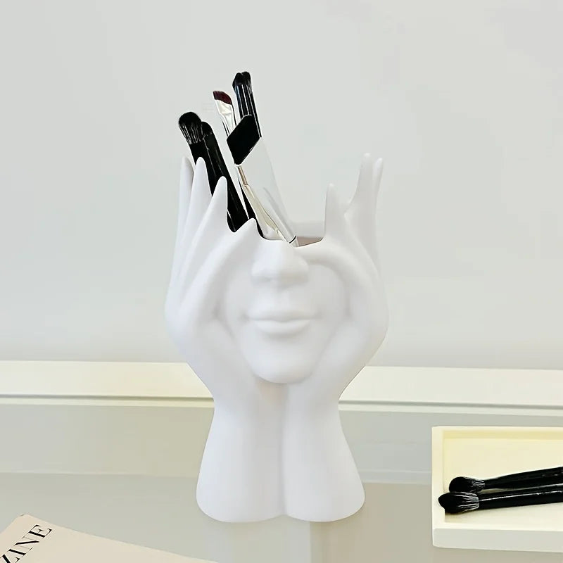 Stylish Makeup Brush Bucket – Compact & Chic Storage