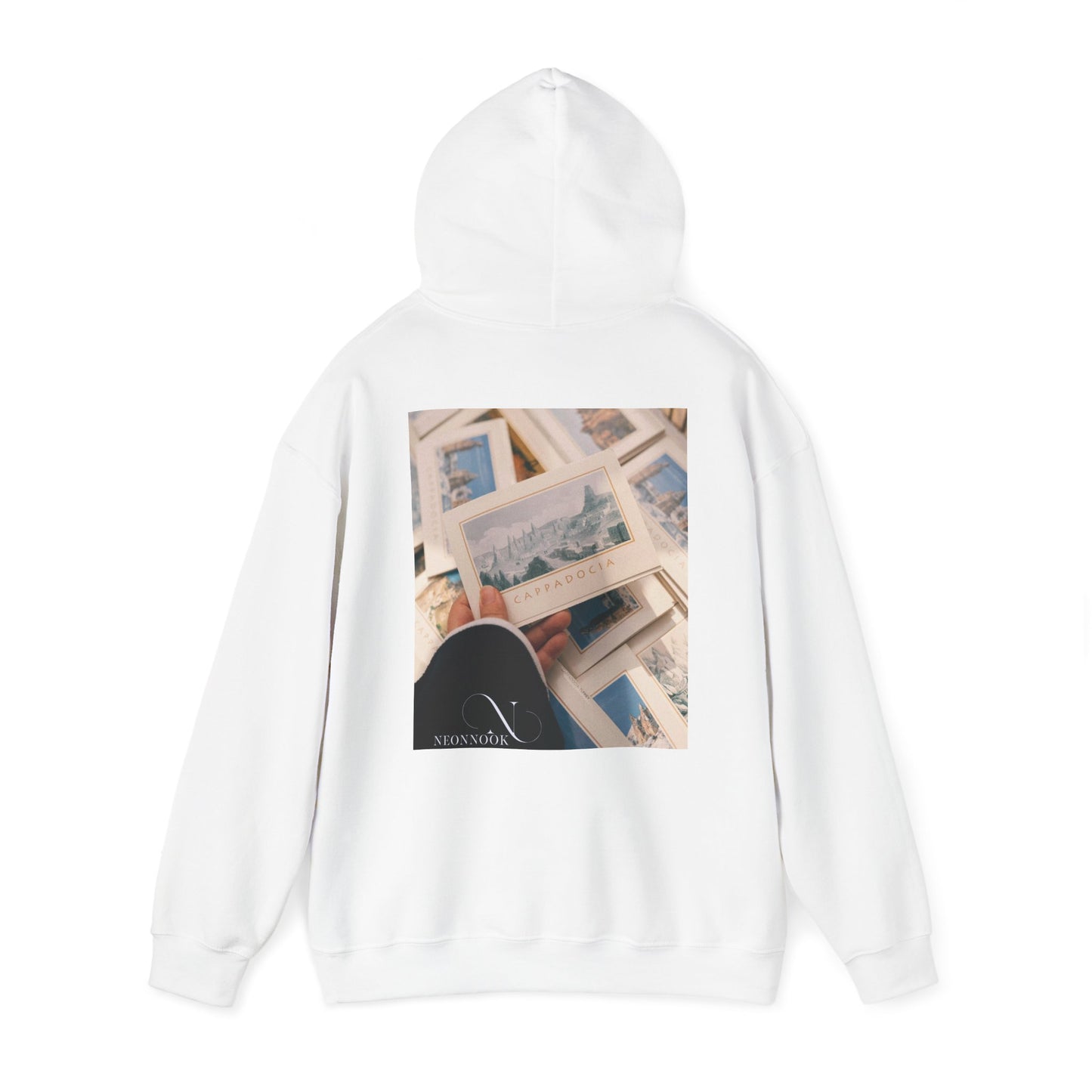 Adventure Awaits – Cozy Travel Hoodie for Every Journey!